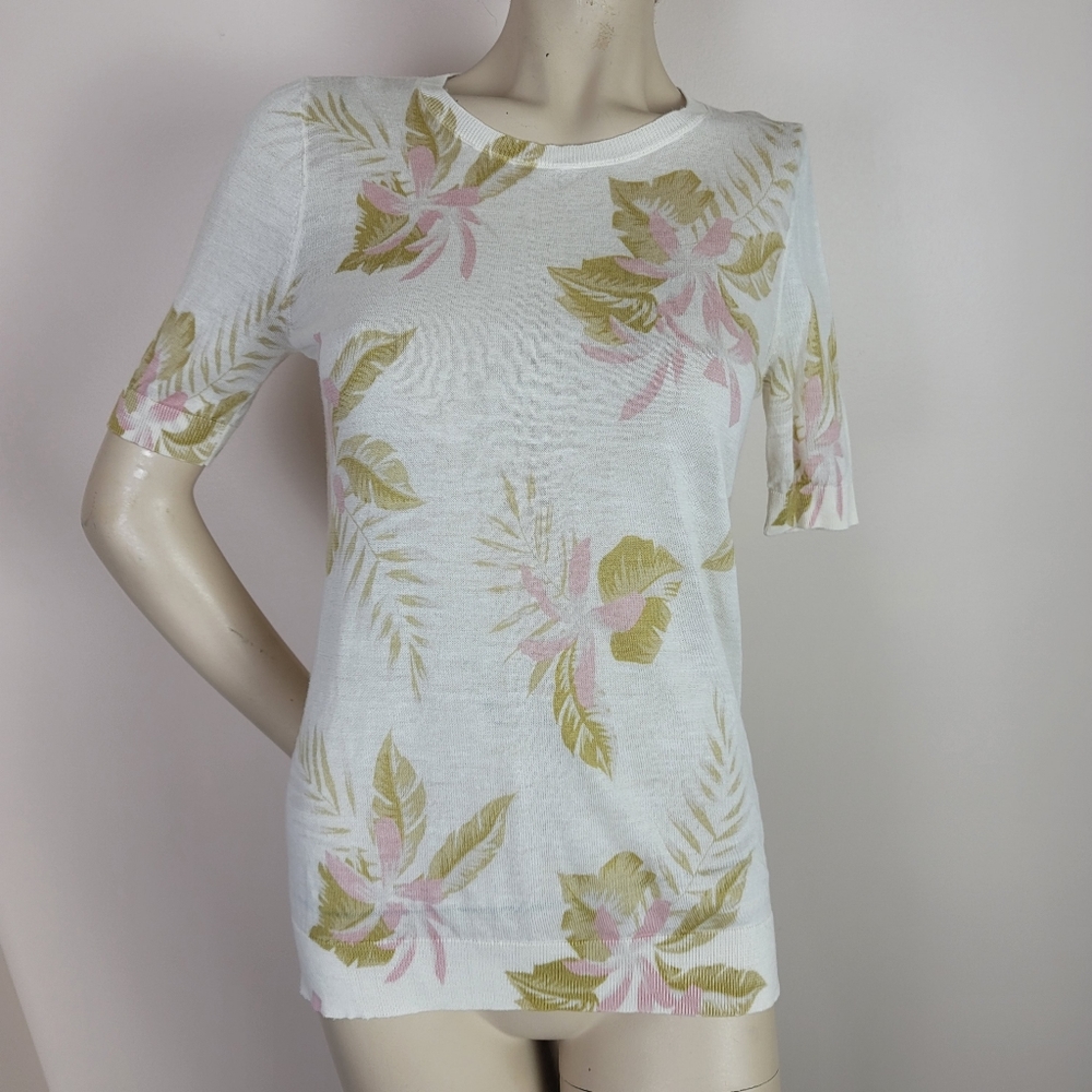 Ann Taylor loft tropical print thin tee shirt